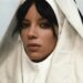 Um prato que se serve frio: Lily Allen lança uma versão de seu último álbum como uma novidade em um pendrive USB