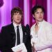 Veja os melhores momentos de Hudson Williams e Connor Storrie no Globo de Ouro de 2026