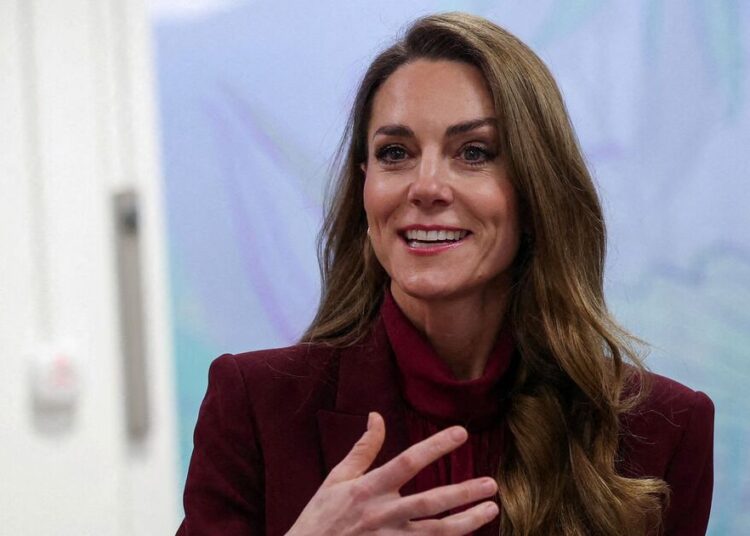 Verdadeira razão para o desaparecimento do anel de noivado da Princesa Kate | Real | Notícias