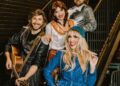 Vista-se no estilo dos anos 70 para show de tributo ao ABBA