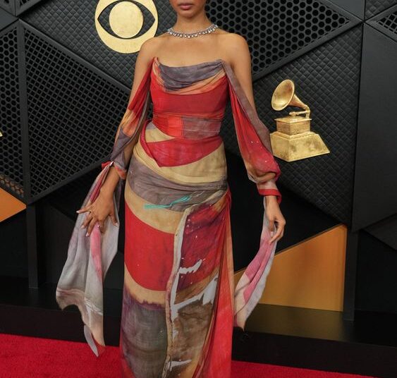 O melhor da moda do Grammy 2026 enquanto as celebridades chegam ao tapete vermelho | Notícias sobre Entidades e Artes