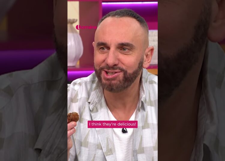 What a combo! Lorraine and Mark try Irn-Bru flavoured haggis | Lorraine