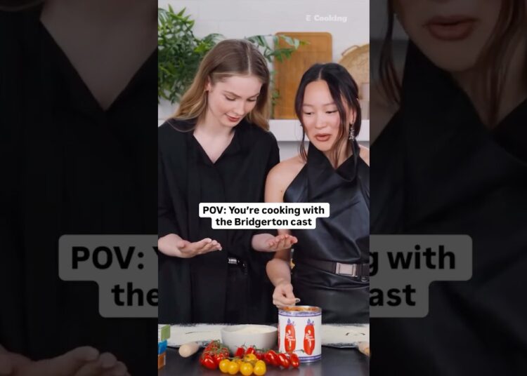 Make haste, The Pizza Interview with #bridgerton stars Hannah Dodd and Yerin Ha is out now 🍕