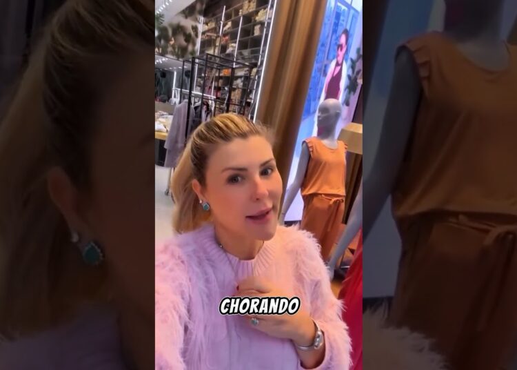 ÍRIS STEFANELLI EX BBB VOLTA A SER SACOLEIRA NO BRÁS! #fofoca #celebridades #famosos