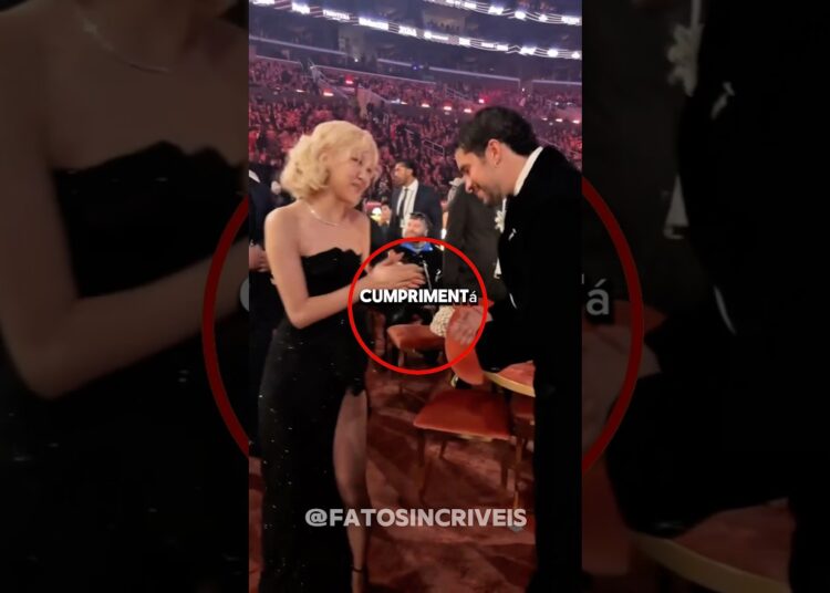 Bad Bunny recusou contato físico com mulheres no Grammy Awards!#curiosidades #noticias #brazil