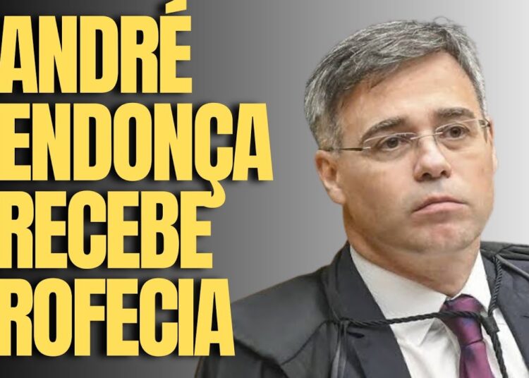 MINISTRO ANDRÉ MENDONÇA RECEBE PROFECIA IMPACTANTE PARA BRASIL E COMPARTILHA EM CULTO NA IGREJA