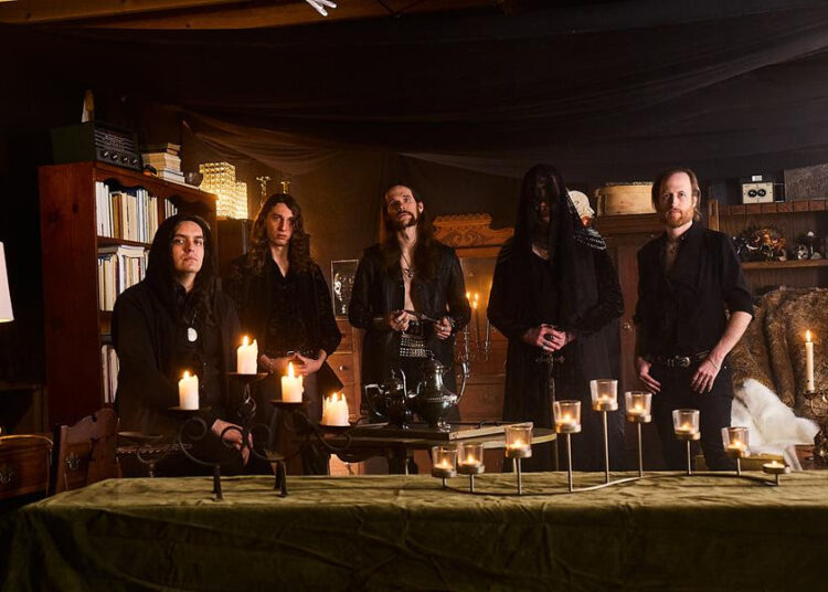 The Silver revela novo videoclipe/single “When the Moon is Three”