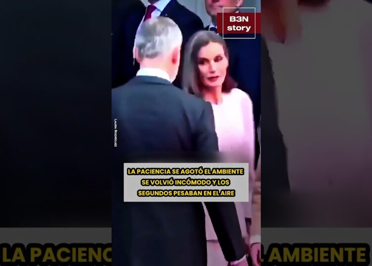 Letizia ignoró el protocolo… hasta que alguien tuvo que intervenir #realeza #letizia