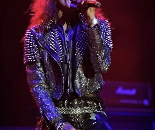 STEPHEN PEARCY provoca nova música com trecho da música “Drive”
