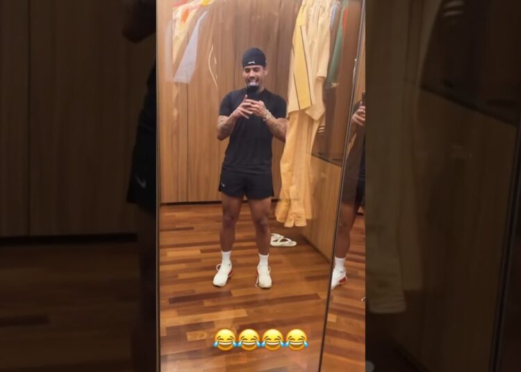 Zé Felipe: O que é isso na perna? 😱 #zefelipe #zefelipecantor #fofoca #fofocas #shotstory #famosos