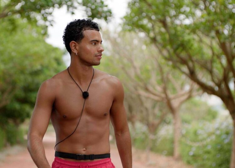 6 momentos explosivos de Harrison Solomon quando a polêmica estrela retorna à Ilha do Amor