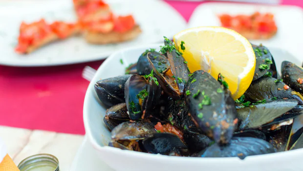 7 alimentos que a família real britânica evita e por quê