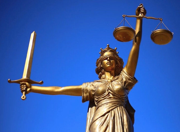 90% do atraso nos tribunais do Reino Unido se deve a litígios da Família Real