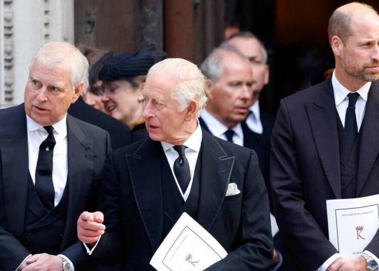 A decisão de Andrew foi a ‘gota d’água’ para Charles e William – Royals – Notícias
