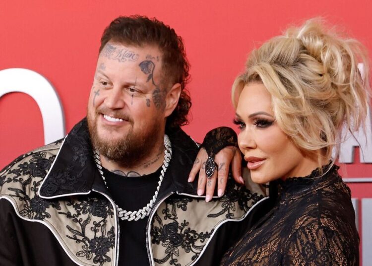 A esposa de Jelly Roll fala sobre o 'momento mais sombrio' usando drogas para perder peso – Celebrity News – Entretenimento