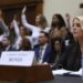 A hilaridade involuntária do testemunho de Pam Bondi