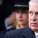 A prisão de Andrew Mountbatten em Windsor desencadeia uma crise real