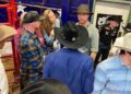 A realeza britânica Zara e Mike Tindall atingiram o Fort Worth de Billy Bob