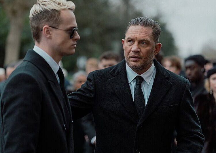 A transformação física de Tom Hardy provoca a melhor resposta da famosa esposa Charlotte Riley