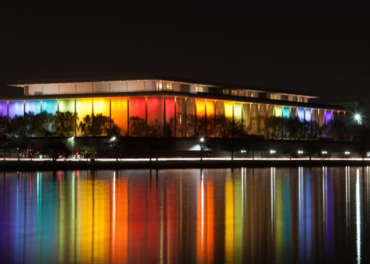 Actors' Equity, IATSE e outros sindicatos de entretenimento condenam fechamento do Kennedy Center