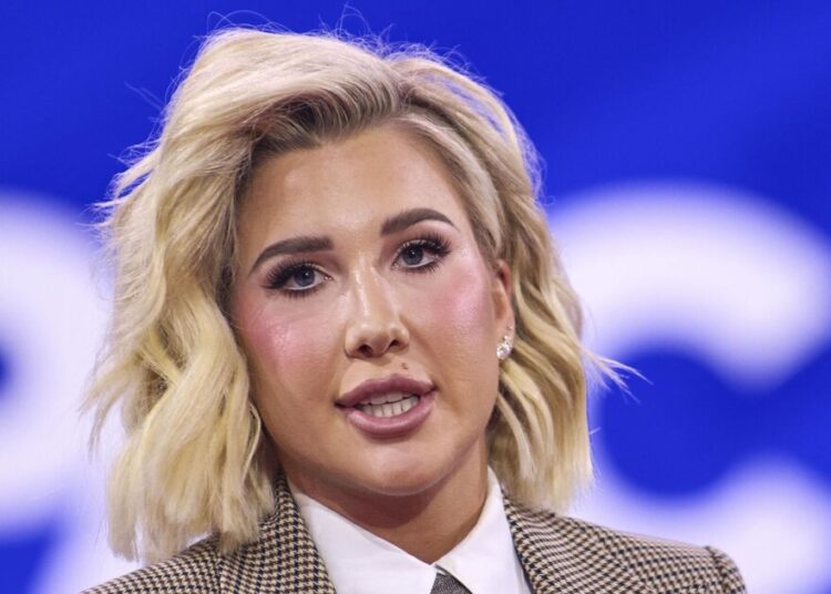 Aliados do MAGA apoiam Savannah Chrisley enquanto os telespectadores do The View ameaçam boicote – Celebrity News – Entertainment