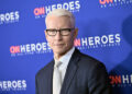 Anderson Cooper diz que está saindo do '60 Minutes', mas permanece com celebridade.land