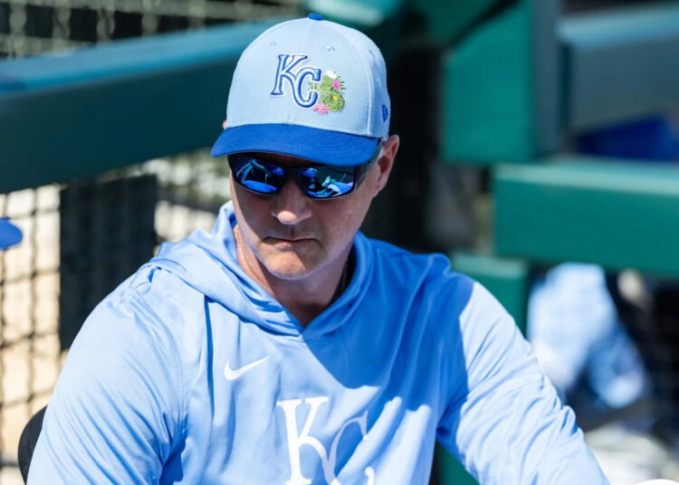 Arremessador do Kansas City Royals lutando contra lesão no treinamento de primavera