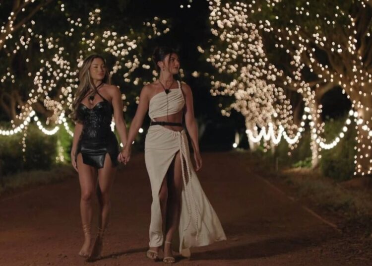 As bombas da Ilha do Amor fizeram quatro perguntas aos ilhéus assim que eles entraram na villa