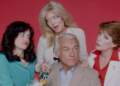 As estrelas de 'Too Close for Comfort' Lydia Cornell e Deborah Van Valkenburgh se reencontram e ainda estão deslumbrantes