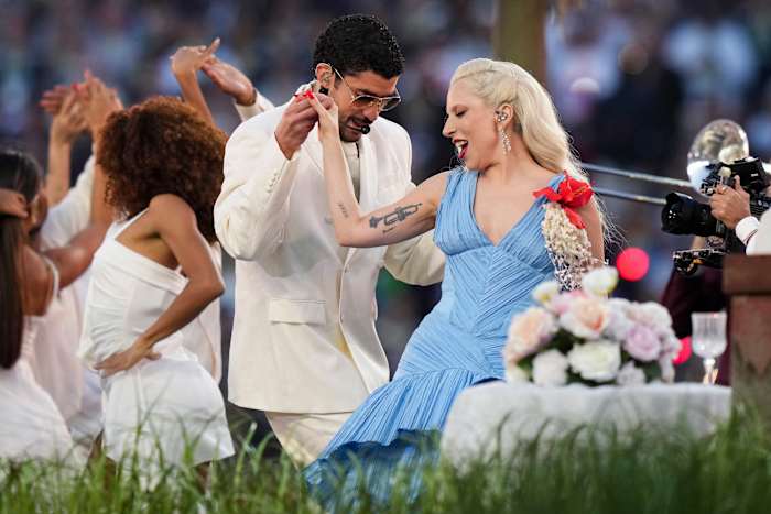 As transmissões do Bad Bunny dispararam após o Super Bowl, um aumento de 175% nos EUA