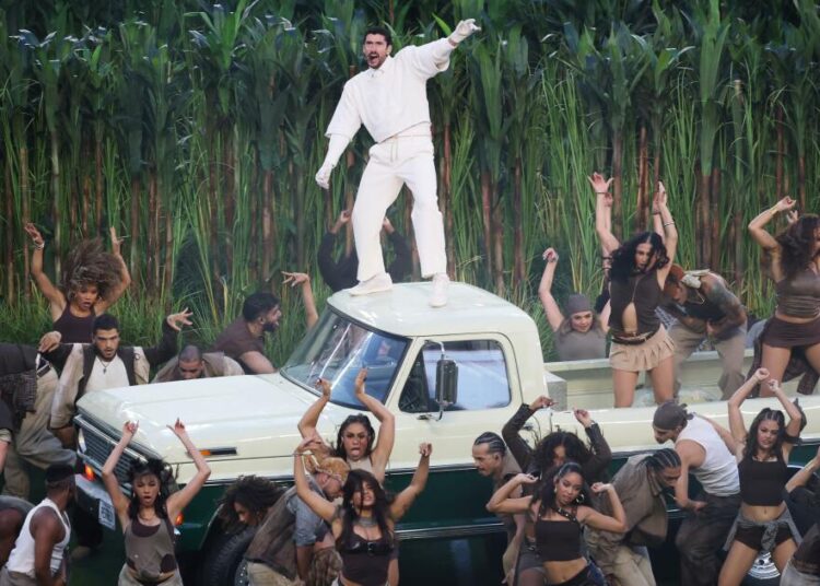 Bad Bunny leva Porto Rico ao show do intervalo do Super Bowl
