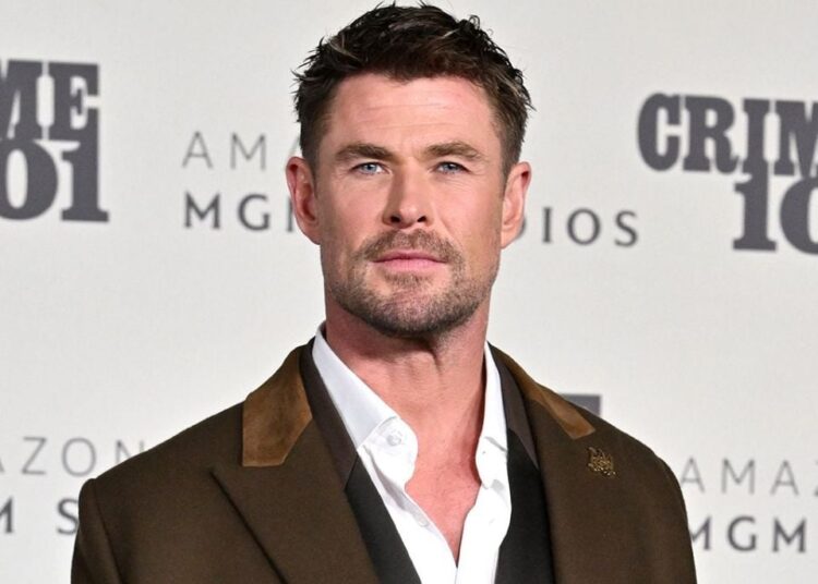 Chris Hemsworth conta como 'Crime 101' mudou para sempre a maneira como ele dirige
