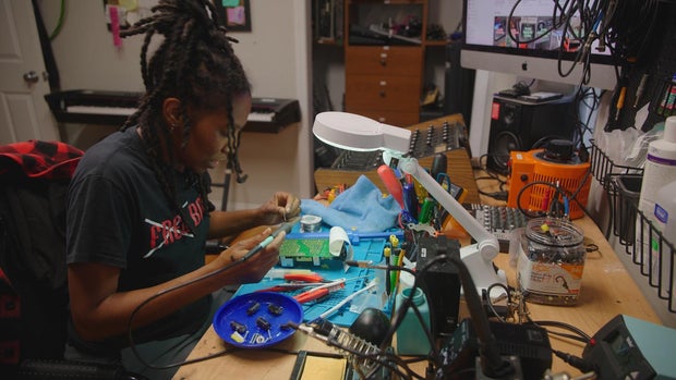 Coco the Geek, da Metro Atlanta, traz nova vida à antiga música eletrônica