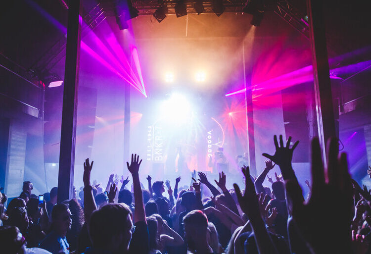 Como os eventos de música ao vivo estão construindo comunidades