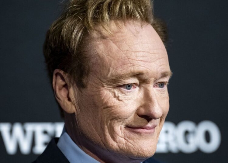 Conan O'Brien quebra o silêncio sobre a morte de Rob Reiner e esposa Michele
