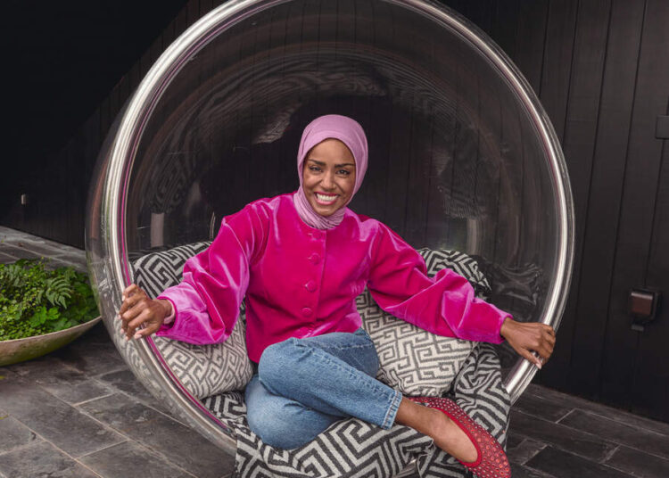 EXCLUSIVO: 'Houve muitas lágrimas, tristeza e julgamento' Nadiya Hussain sobre sua grande mudança de carreira - e como cuidar de sua saúde mental