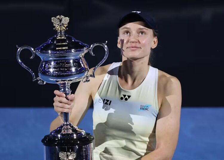 Elena Rybakina triunfa sobre Aryna Sabalenka e conquista o primeiro título do Aberto da Austrália