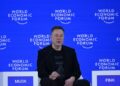 Elon Musk chama Billie Eilish de 'hipócrita' por causa de discurso no Grammy