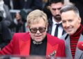 Elton John e David Furnish contam como membros da realeza, certo?