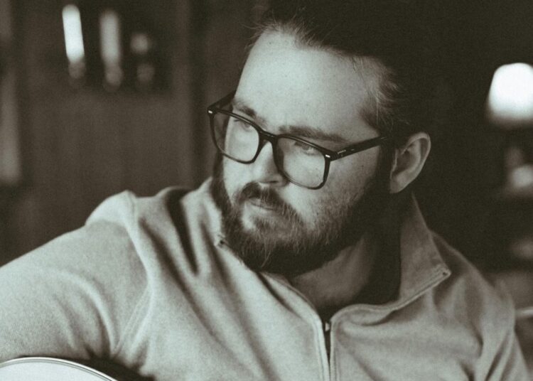 Fãs de música country avaliam os artistas e bandas country mais recentes que descobriram