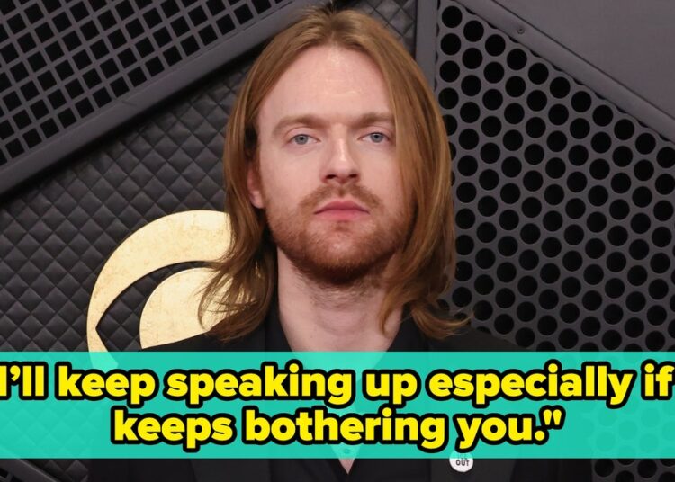 Finneas defende o direito das celebridades à voz política