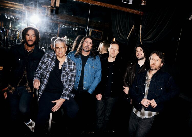 Foo Fighters compartilha faixa-título massiva e anuncia novo álbum ‘Your Favorite Toy’: “Parece novo”