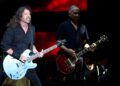 Foo Fighters provoca o futuro da música ao lançar um álbum com riffs