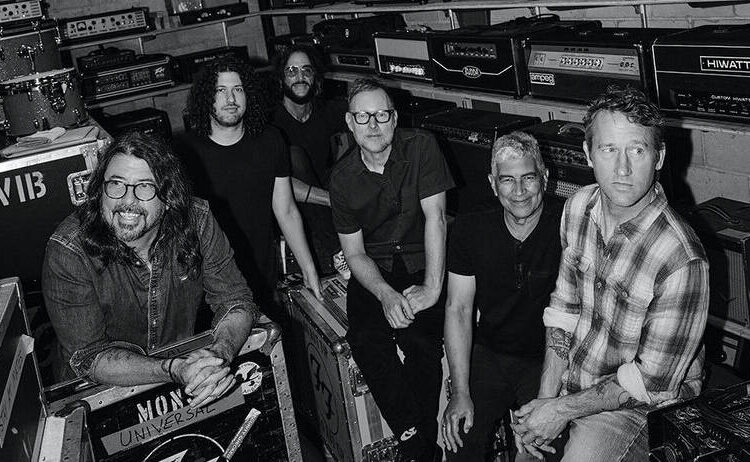 Foo Fighters provoca trechos de novas músicas: “Isso é apenas um teste”