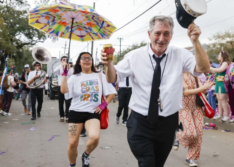 Fotos: Krewe of Tucks desfila para 'Tucks Finalmente Cracks' | Entretenimento/Vida