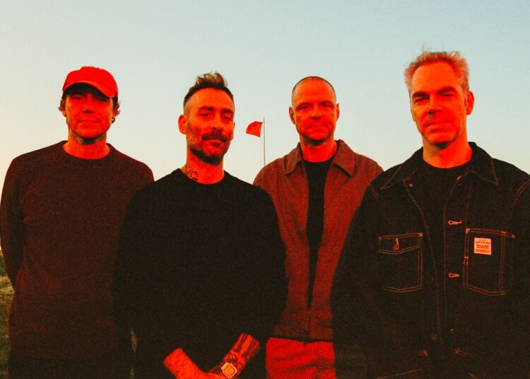 Futebol Americano compartilha vídeo da nova música “Bad Moons”