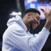 Giannis assa Shams Charania de forma hilariante durante o Celebrity All-Star Game