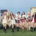 Grupo de K-pop Hearts2Hearts na nova música Rude and Hearts 2 House nos EUA