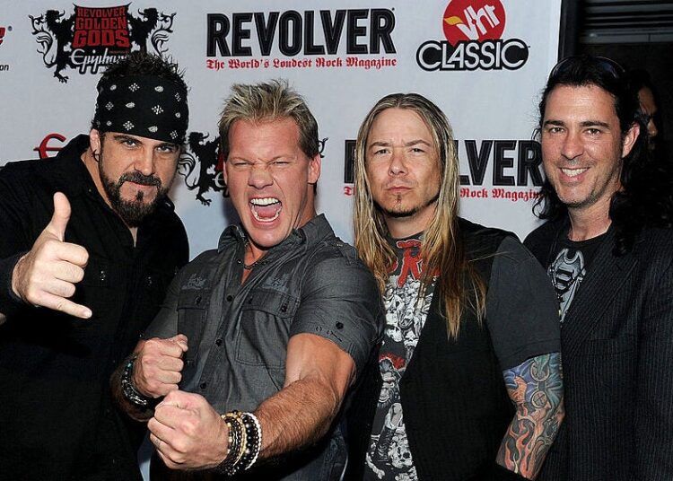 Guitarrista Fozzy esclarece quando esperar novas músicas