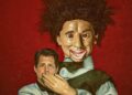 Hallmark Star Kristoffer Polaha faz estreia na direção com filme 'Mimics' sobre um boneco malvado - assista ao trailer! | Kristoffer Polaha, Filmes, Trailer | Notícias e fofocas sobre celebridades | Entretenimento, fotos e vídeos